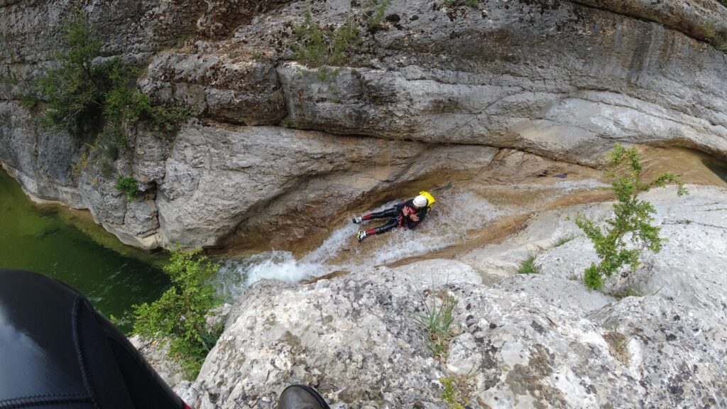Actividades acuáticas barranquismo centro ecoturismo barbatona